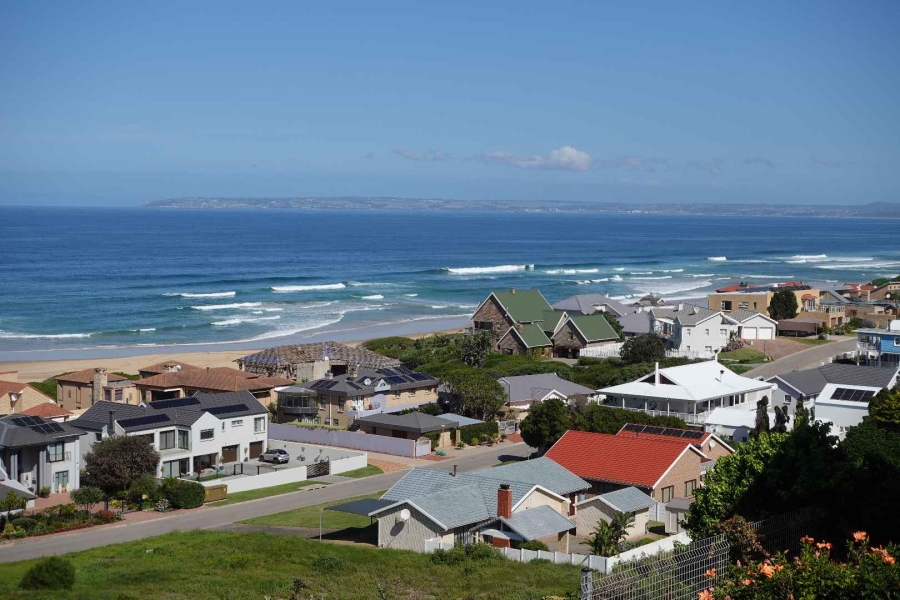 6 Bedroom Property for Sale in Outeniqua Strand Western Cape
